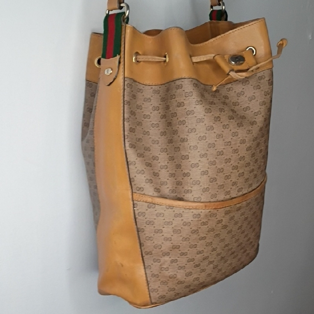 Vintage Gucci Micro GG Brown Tan Bucket Bag Crossbody Strap - Picture 8 of 16